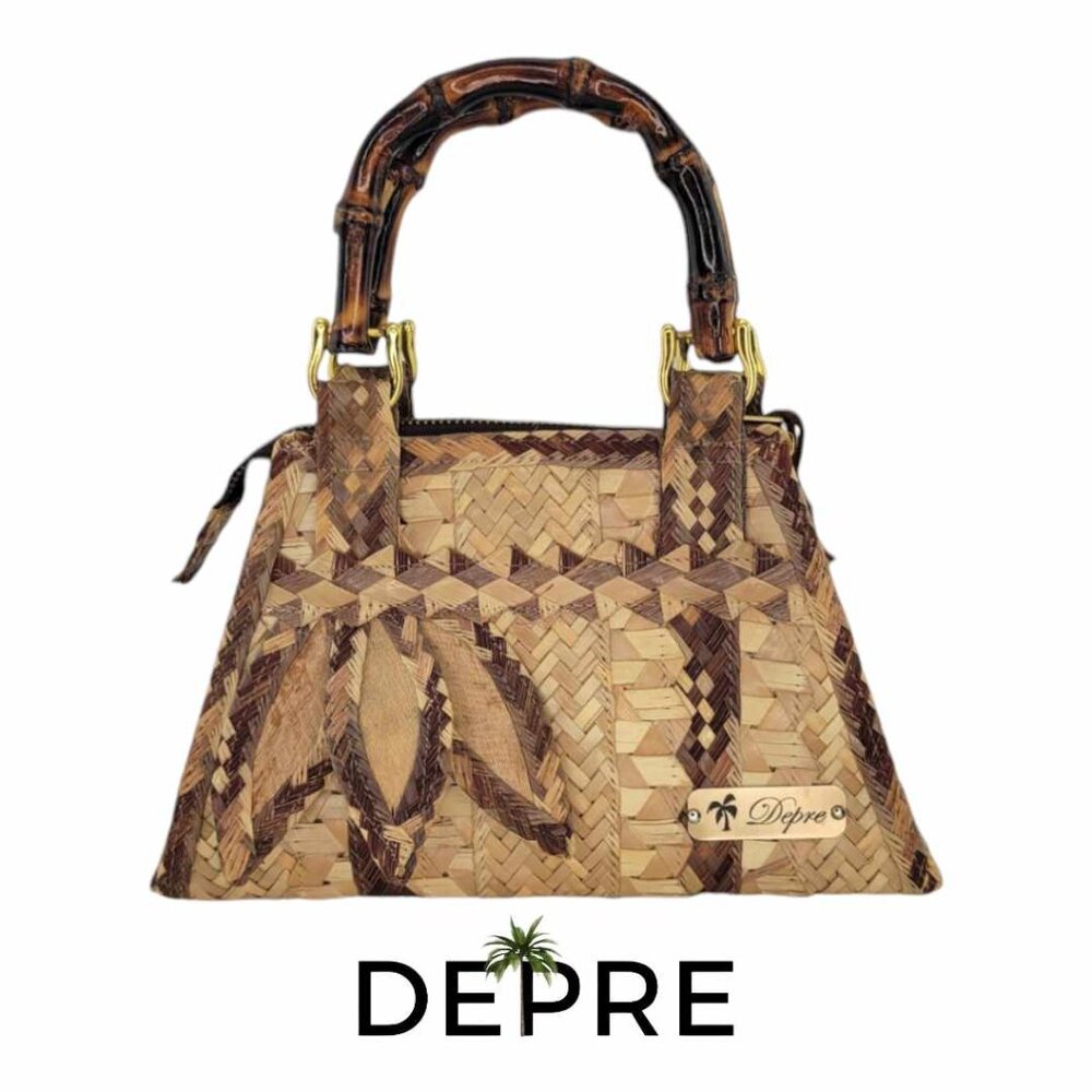 Depre International Brown Sisal Small Handbag With Petals Handcrafted